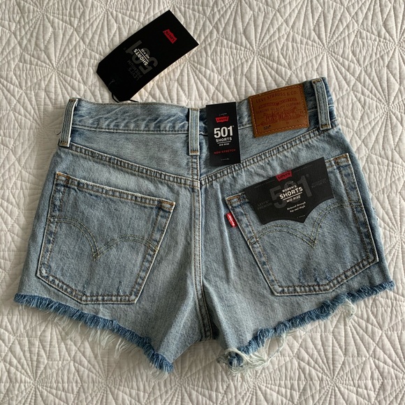 Levi’s 501 Original Shorts Distressed - Picture 6 of 6
